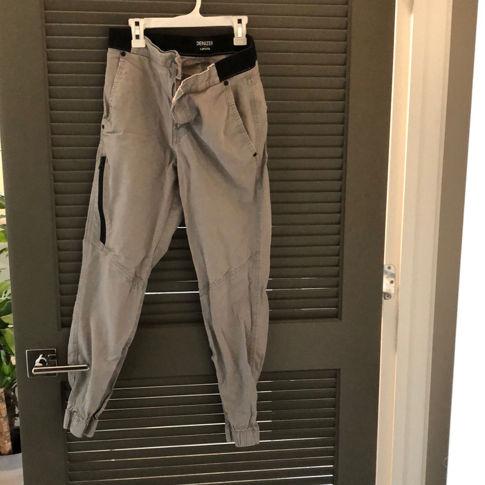 Gray colored Denizen by Levi joggers fairly worn size small in men’s.